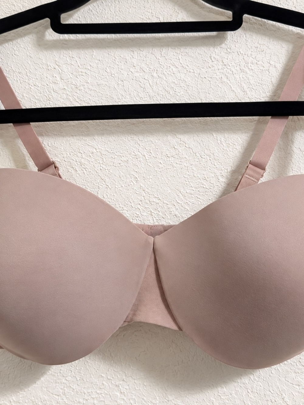 NWT Maidenform Strapless DreamWire Bra 38DD Nude